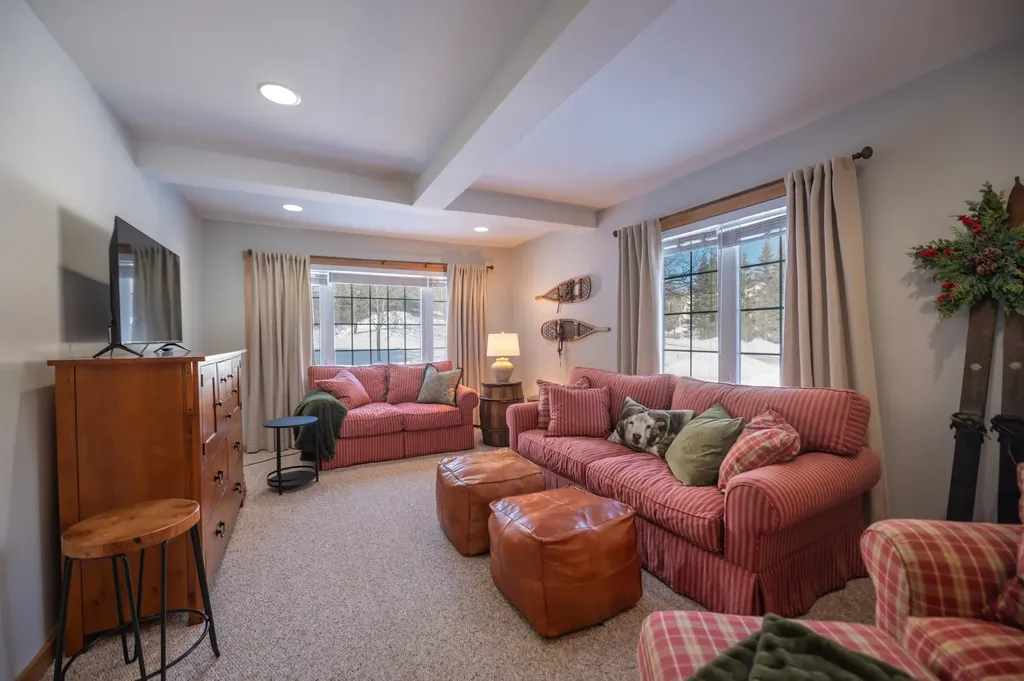 72A Kingswood Road Dover VT 05356