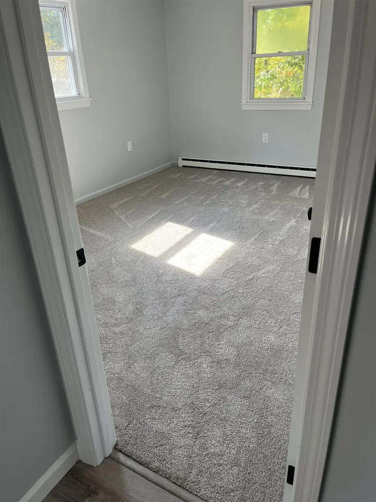 1102 Mammoth Road Pelham NH 03076