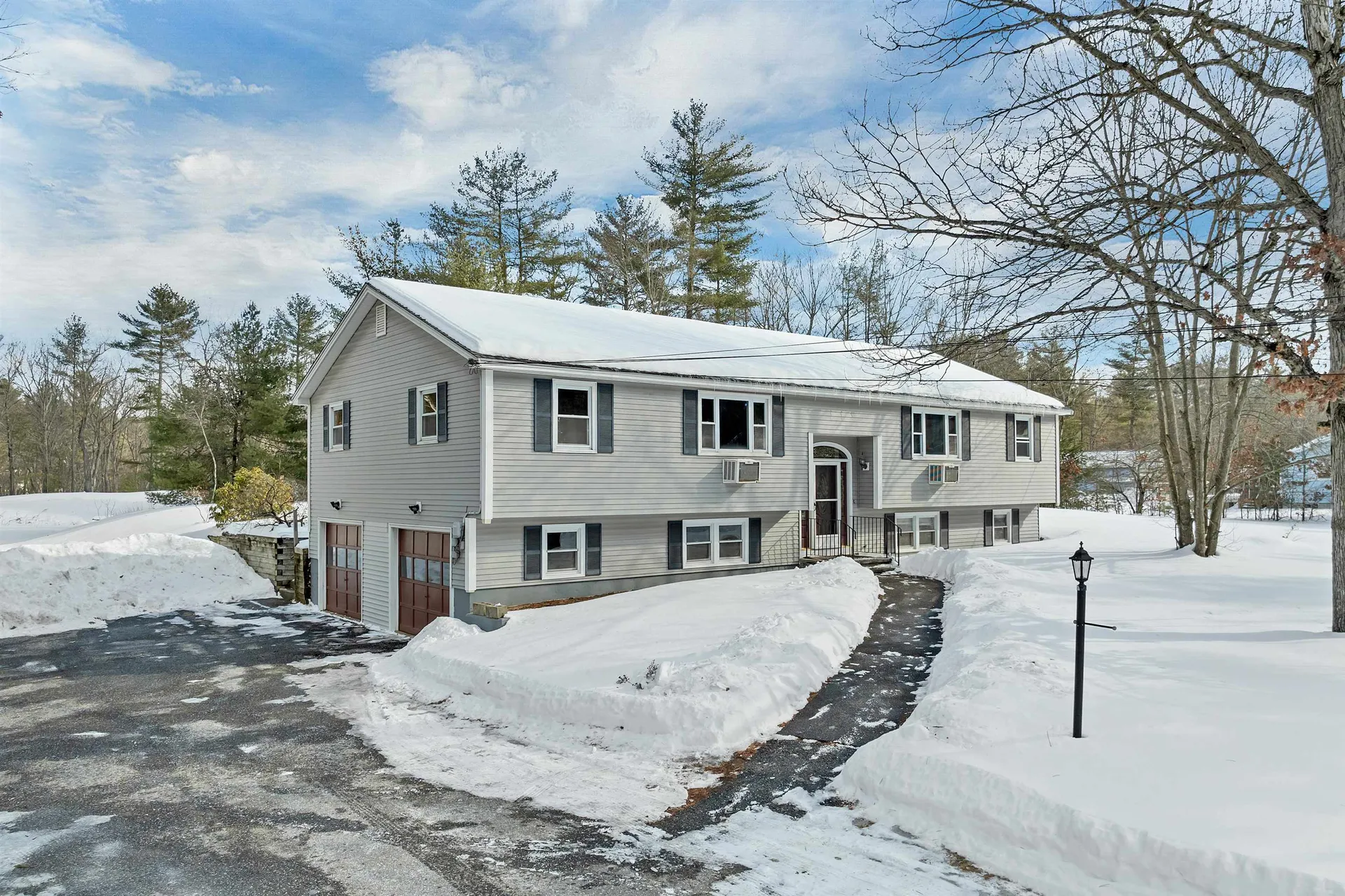 1102 Mammoth Road Pelham NH 03076