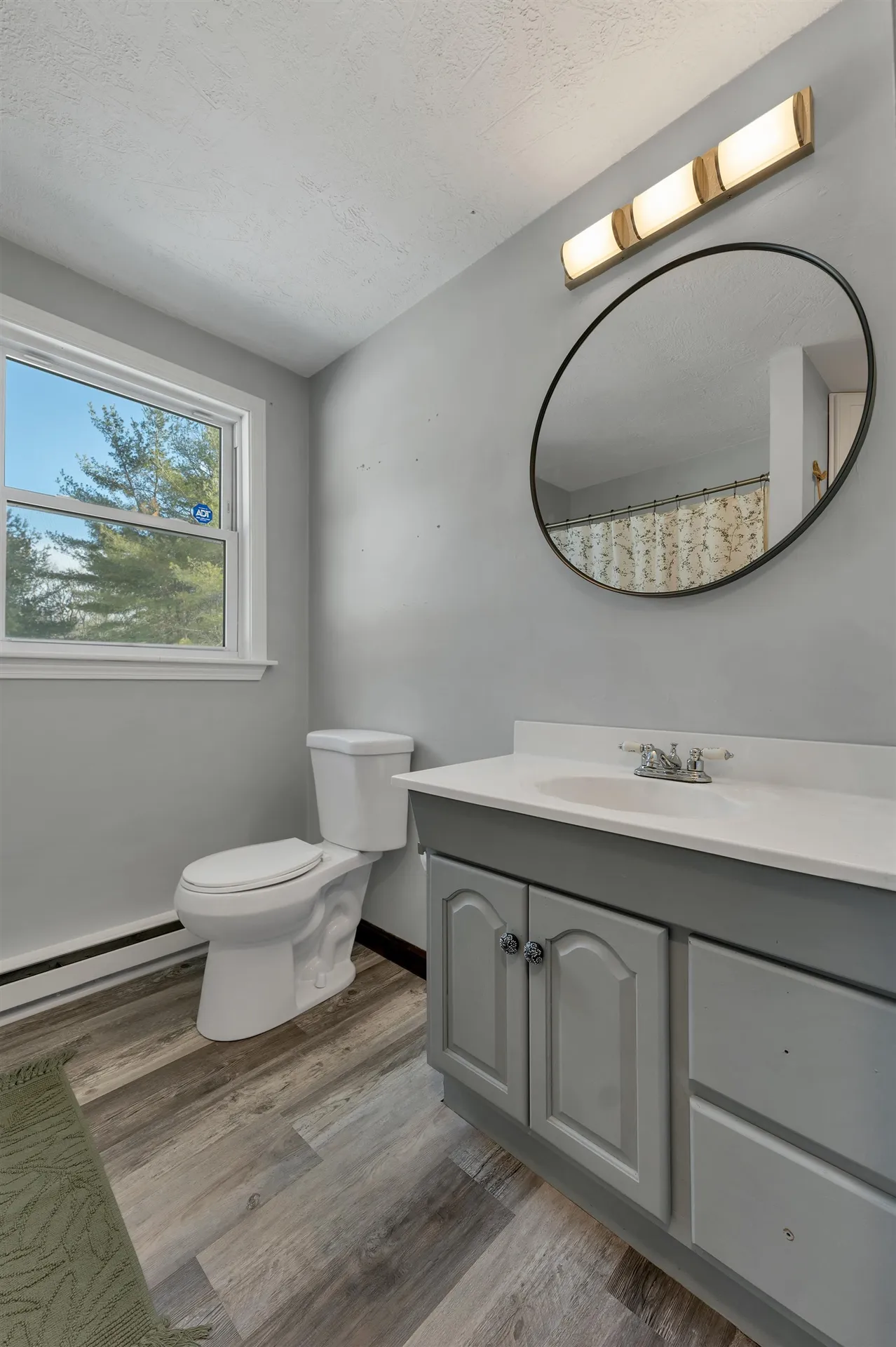 1102 Mammoth Road Pelham NH 03076