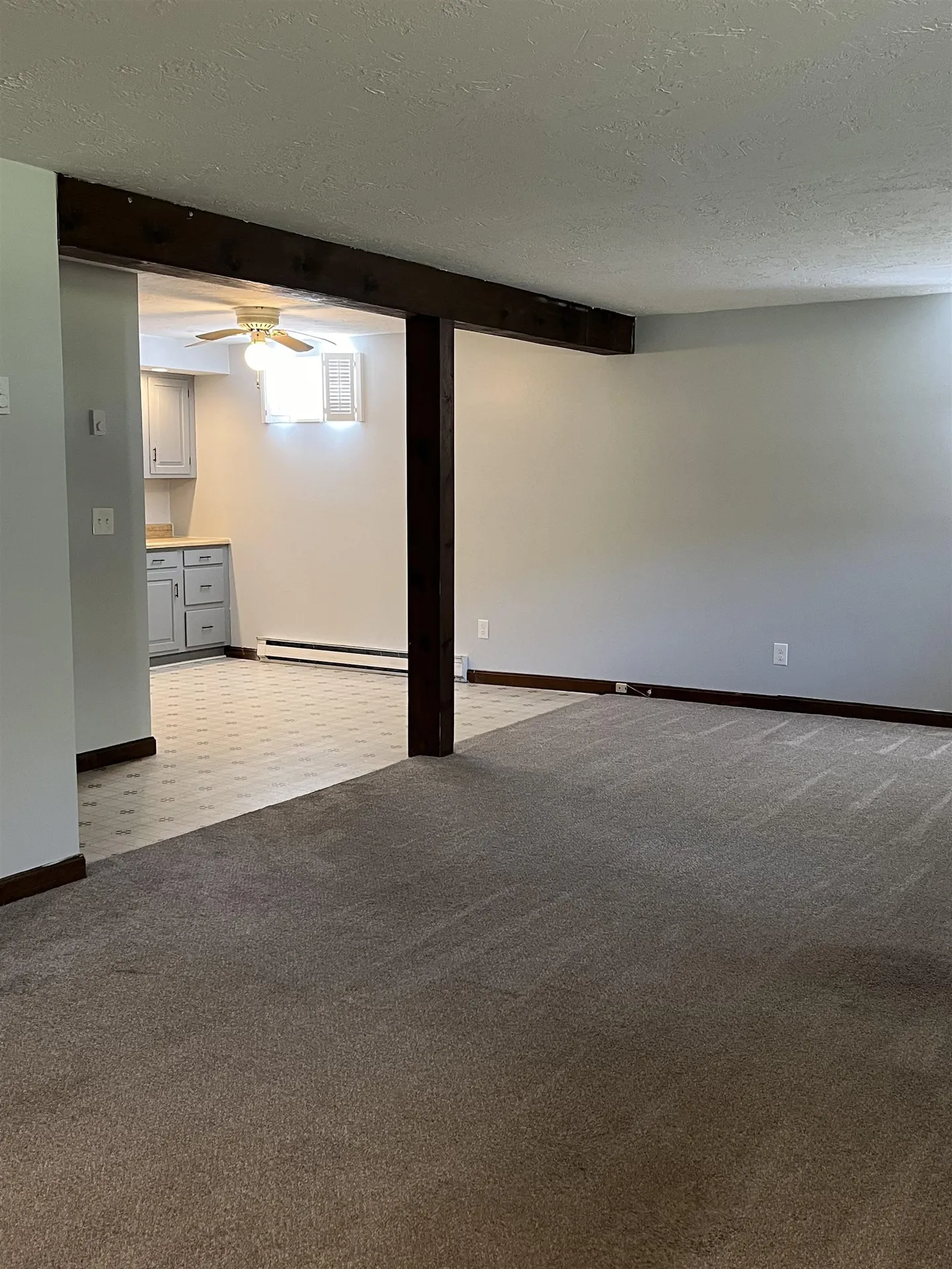 1102 Mammoth Road Pelham NH 03076