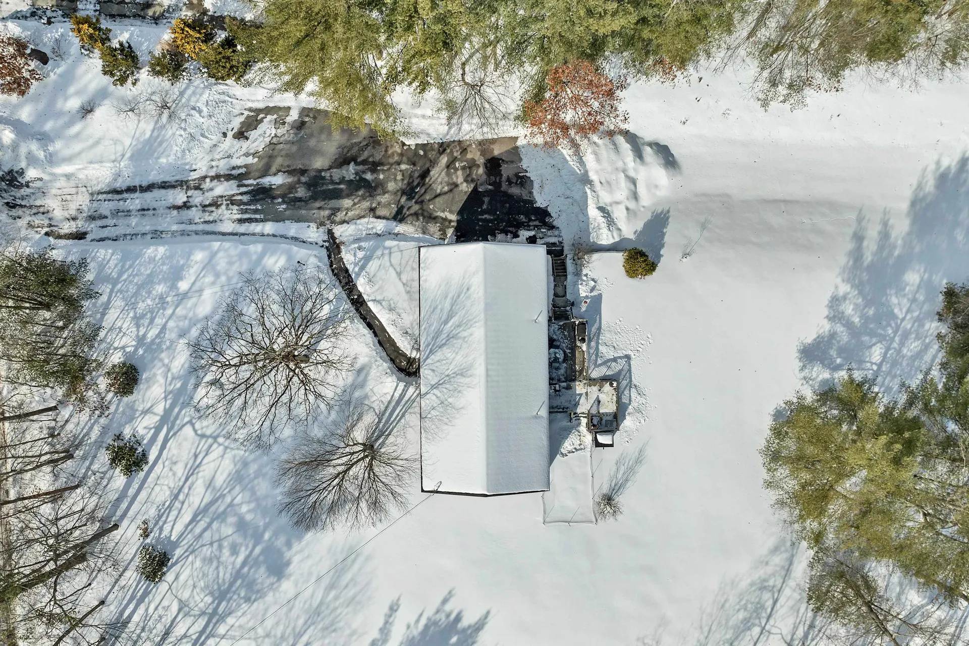 1102 Mammoth Road Pelham NH 03076