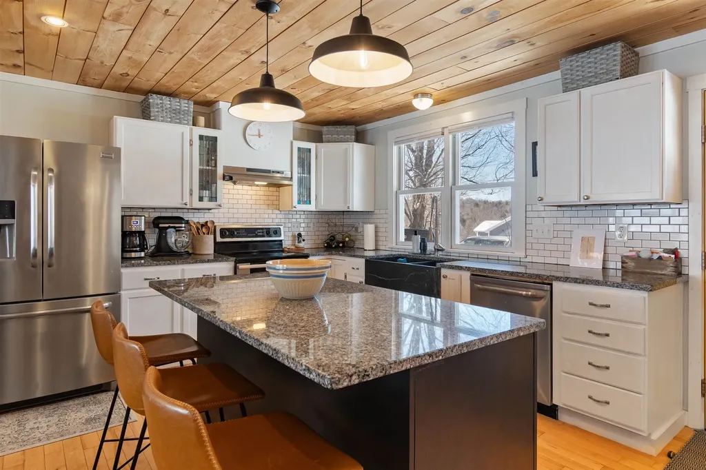 939 Osgood Hill Road Westford VT 05494