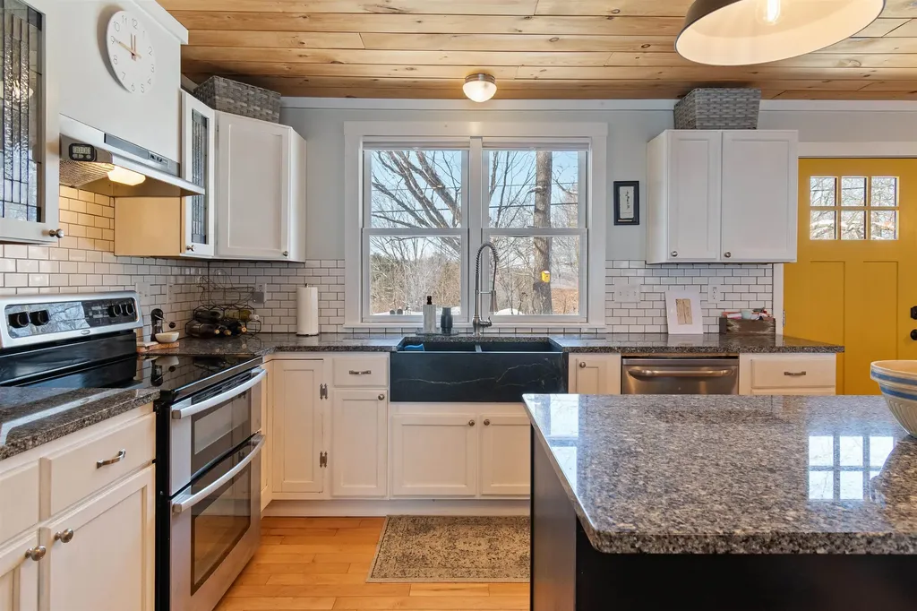 939 Osgood Hill Road Westford VT 05494