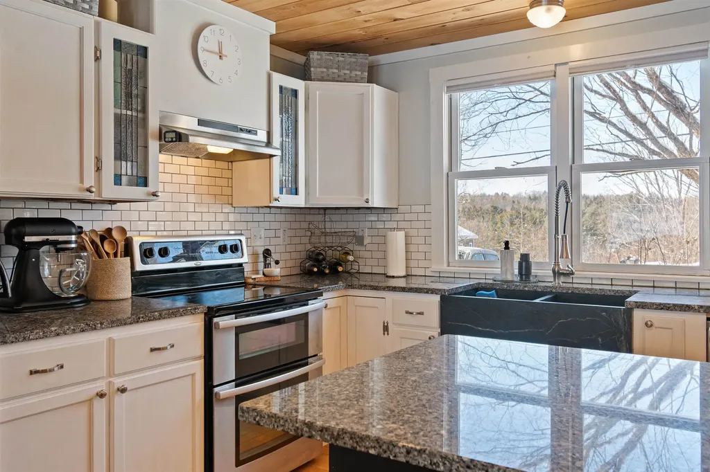 939 Osgood Hill Road Westford VT 05494