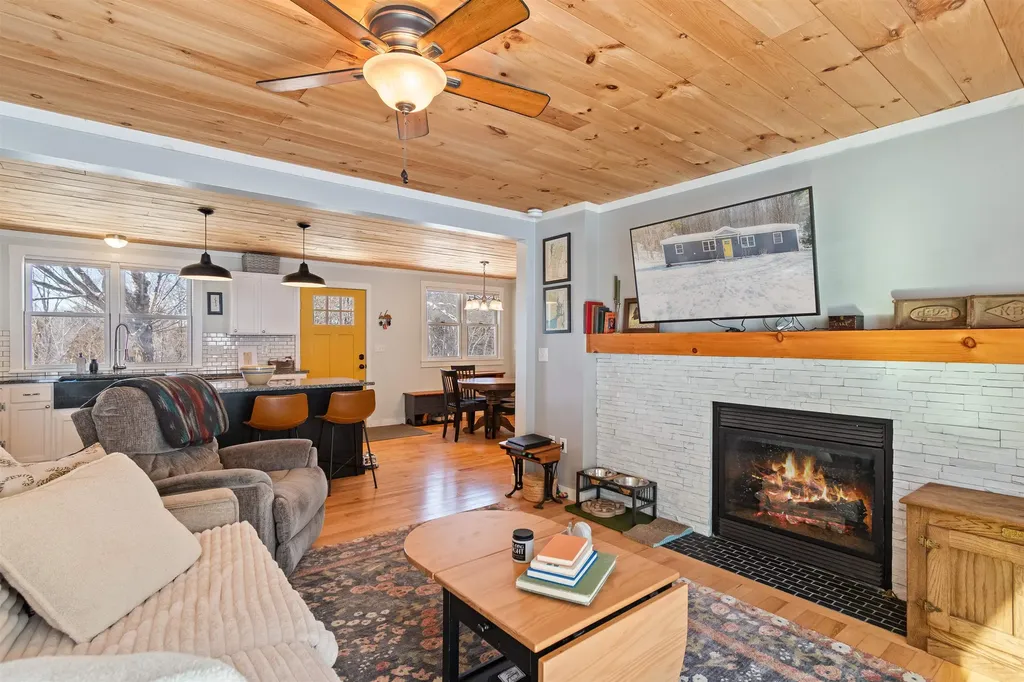 939 Osgood Hill Road Westford VT 05494