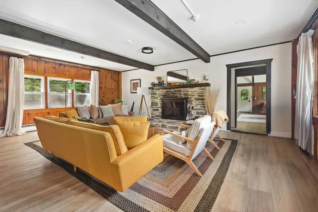 11 Waldwinkle Road Dover VT 05356