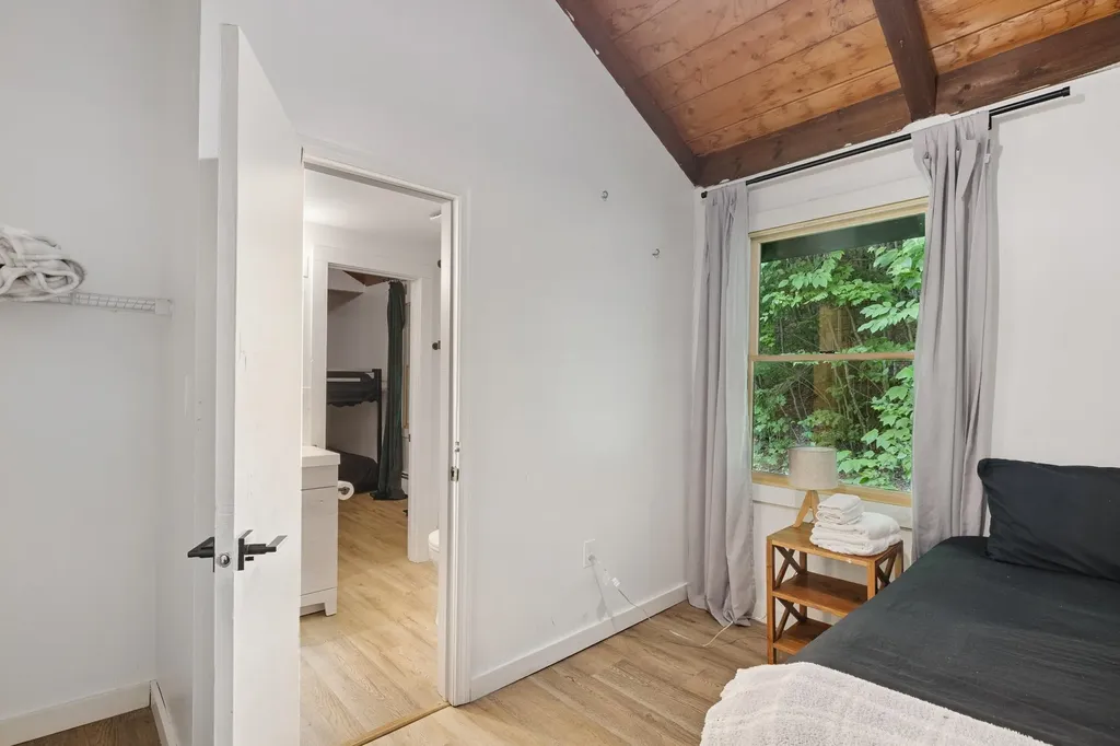 11 Waldwinkle Road Dover VT 05356