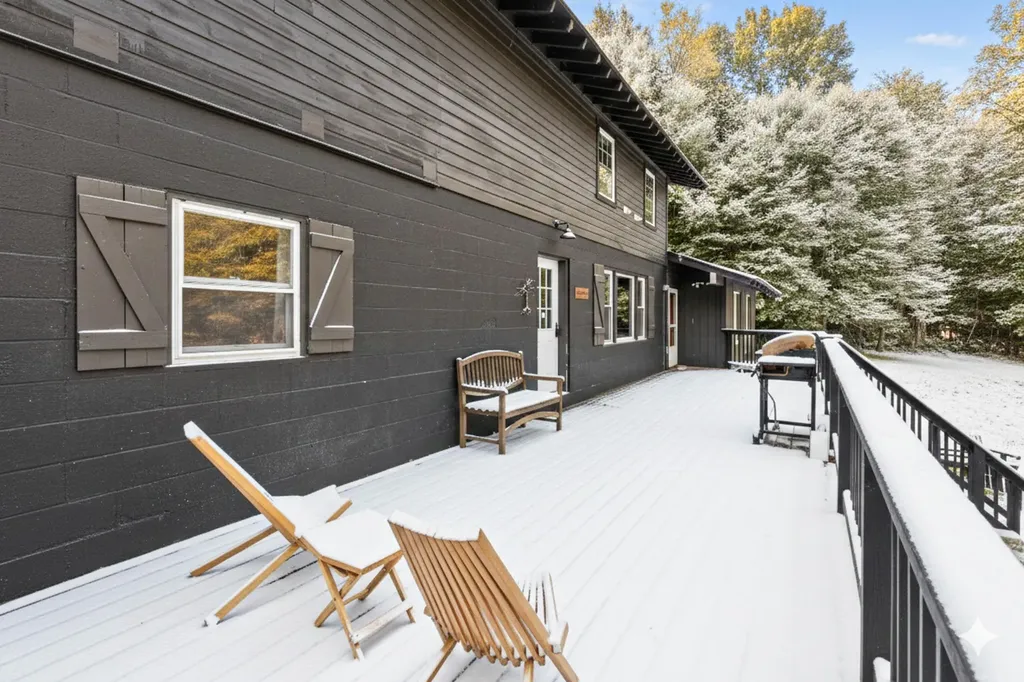 11 Waldwinkle Road Dover VT 05356