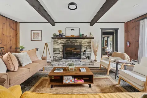 11 Waldwinkle Road Dover VT 05356