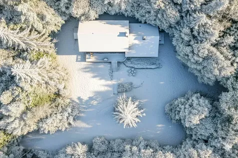 11 Waldwinkle Road Dover VT 05356