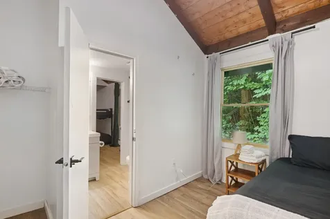 11 Waldwinkle Road Dover VT 05356