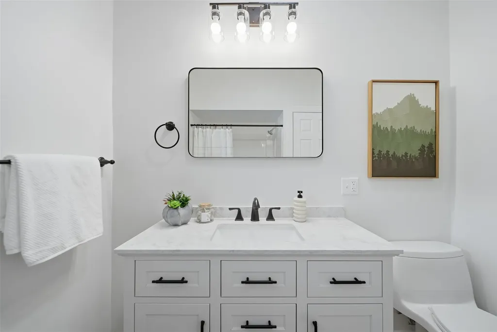 253 Walnut Street Manchester NH 03104