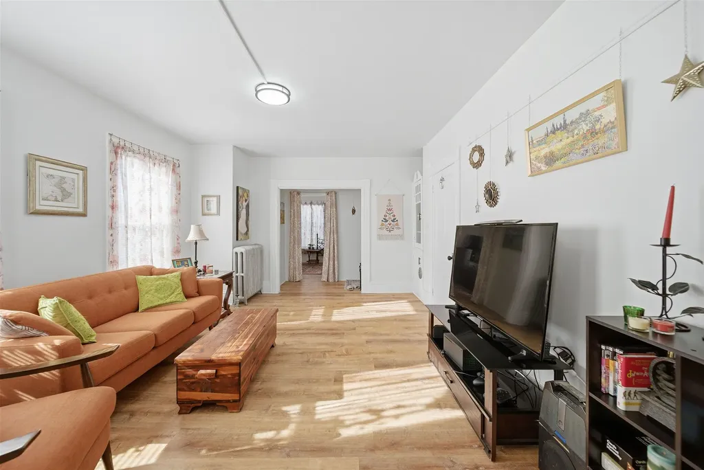 253 Walnut Street Manchester NH 03104