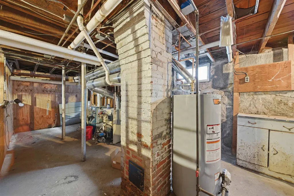 253 Walnut Street Manchester NH 03104