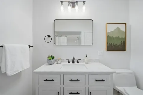 253 Walnut Street Manchester NH 03104