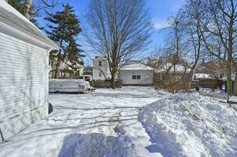 253 Walnut Street Manchester NH 03104