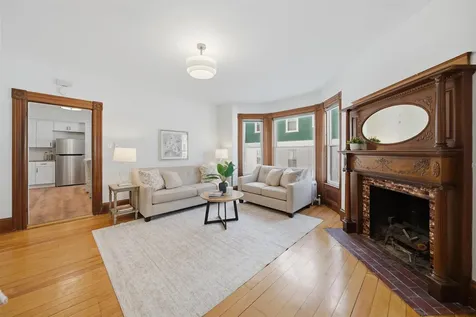 253 Walnut Street Manchester NH 03104