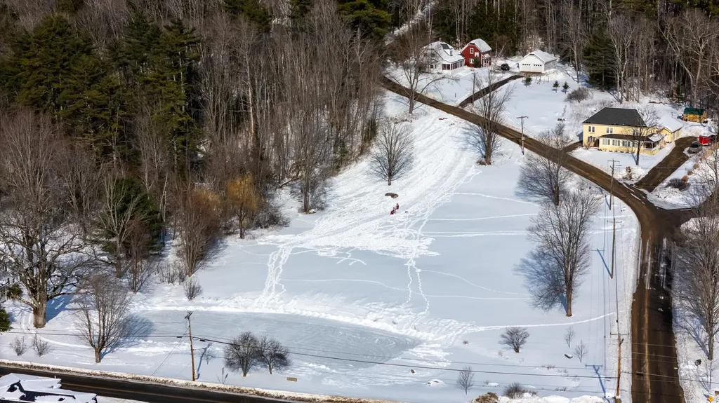 32 Mount Surprise Road Bartlett NH 03812