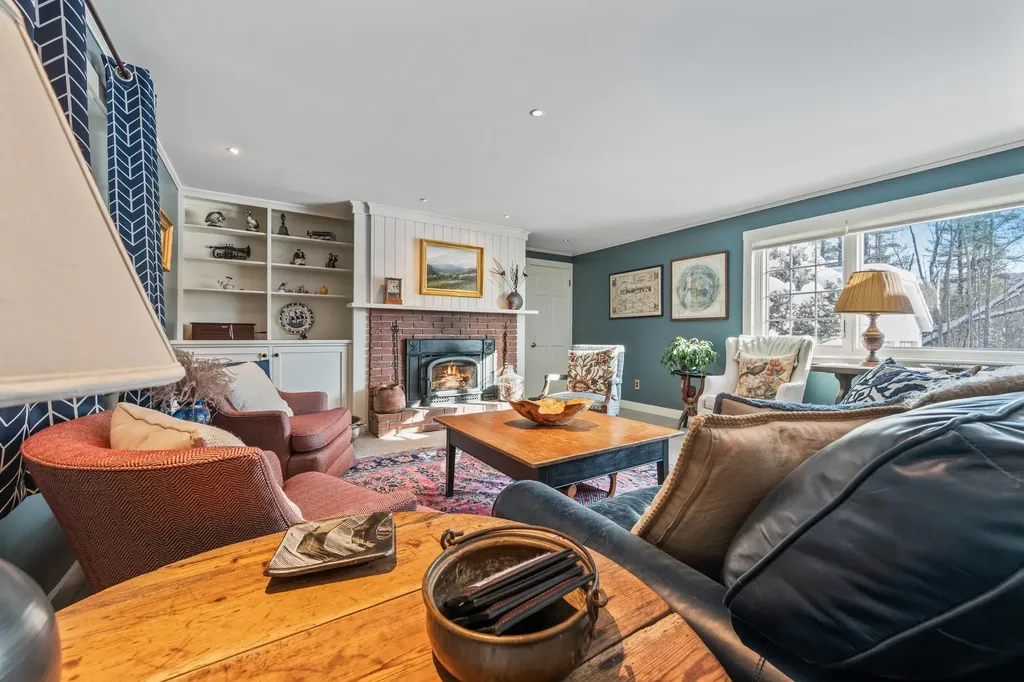 32 Mount Surprise Road Bartlett NH 03812