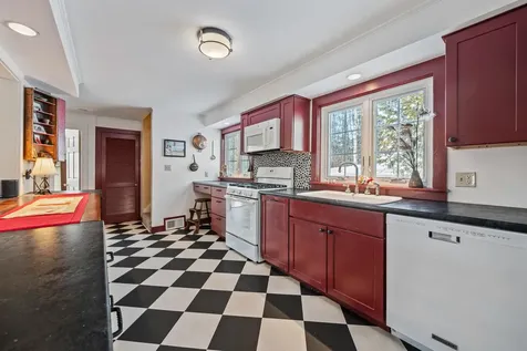 32 Mount Surprise Road Bartlett NH 03812