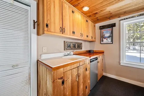 32 Mount Surprise Road Bartlett NH 03812