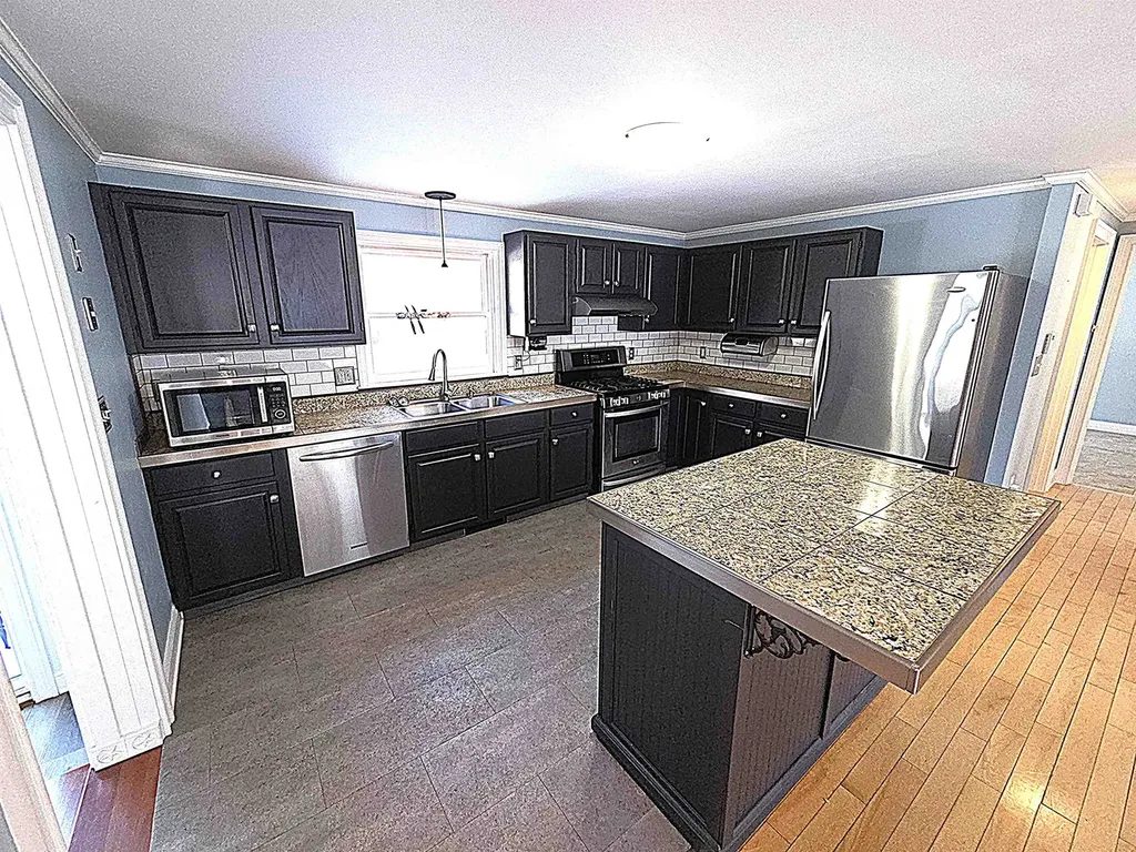 9 Norton Woods Drive Newmarket NH 03857