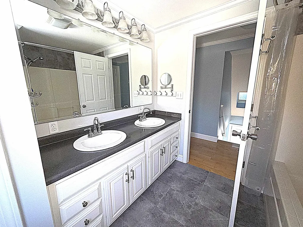 9 Norton Woods Drive Newmarket NH 03857