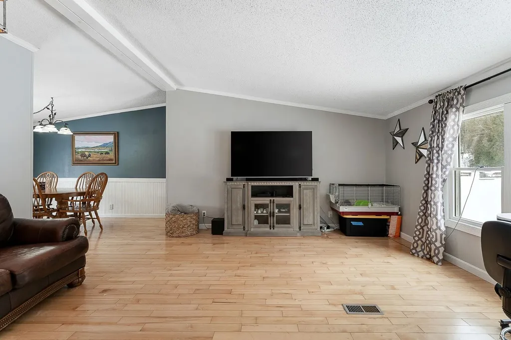 11 Beach Road Milton VT 05468