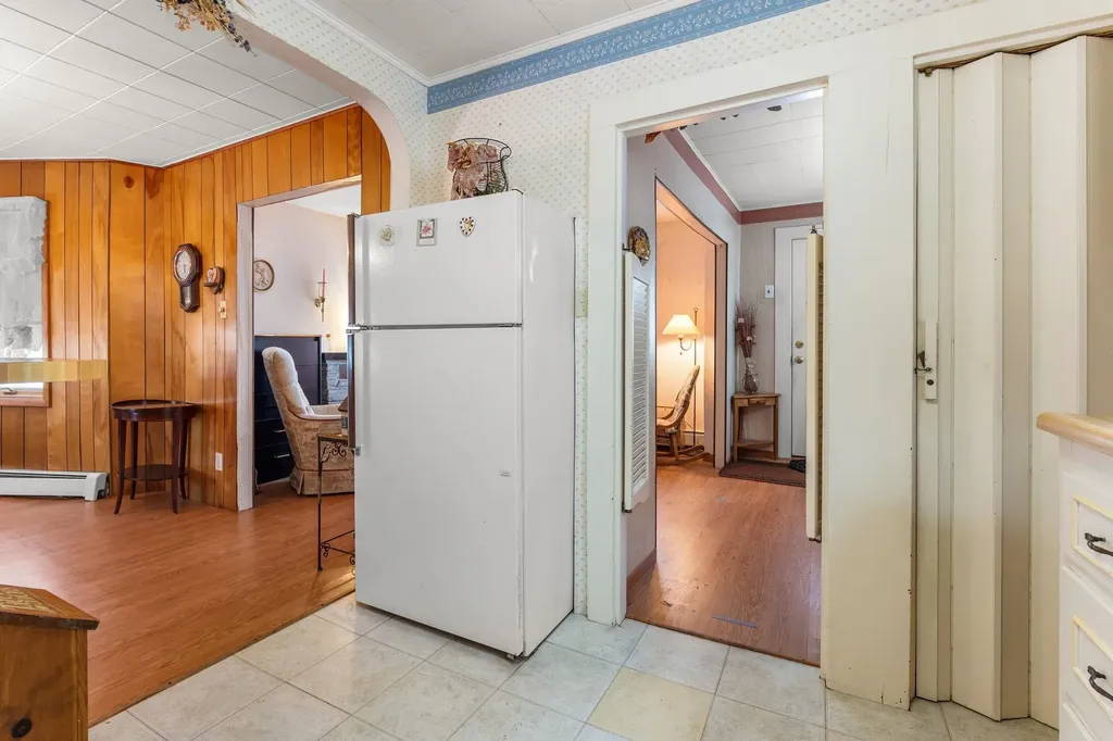 13 2nd Street Gorham NH 03581