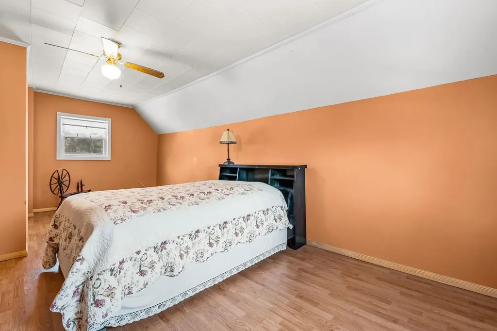 13 2nd Street Gorham NH 03581