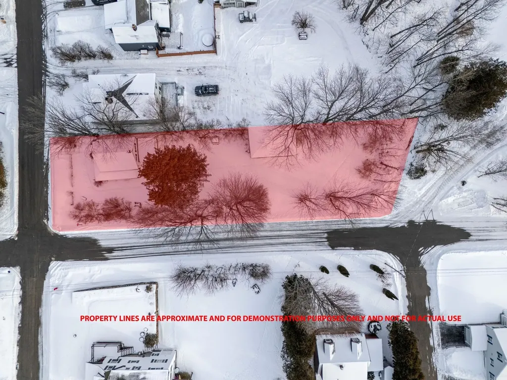 13 2nd Street Gorham NH 03581