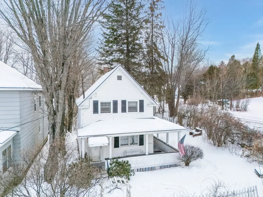 13 2nd Street Gorham NH 03581