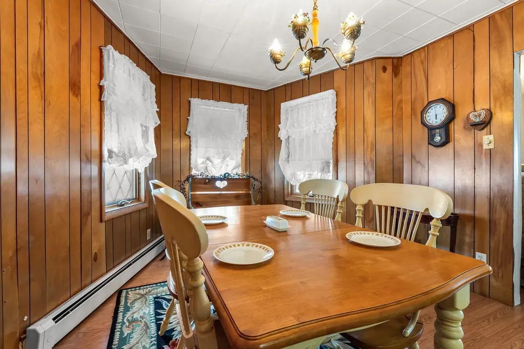 13 2nd Street Gorham NH 03581