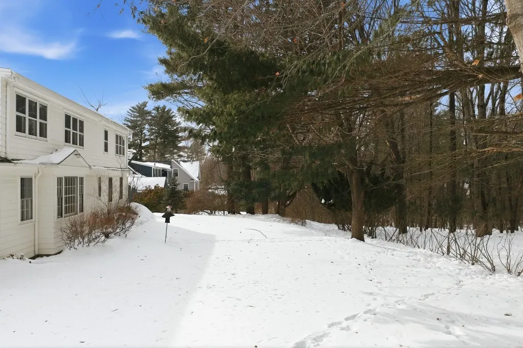 5 Bayberry Lane Exeter NH 03833