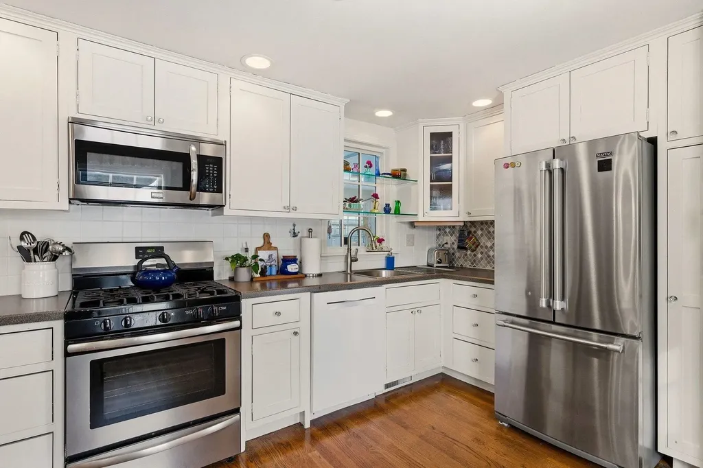 5 Bayberry Lane Exeter NH 03833