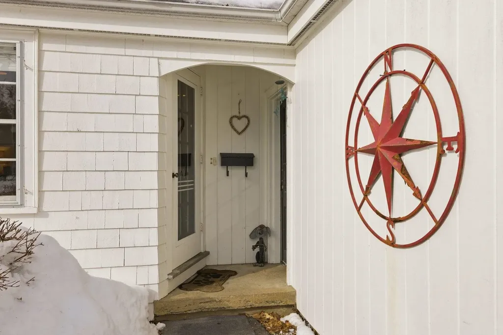 5 Bayberry Lane Exeter NH 03833