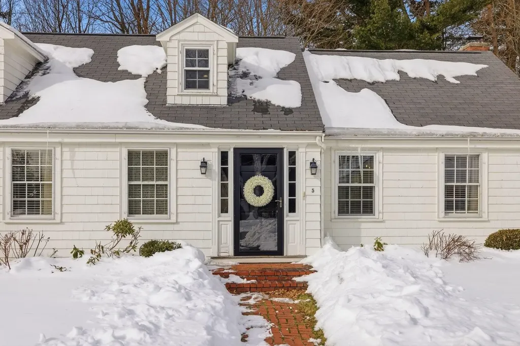 5 Bayberry Lane Exeter NH 03833