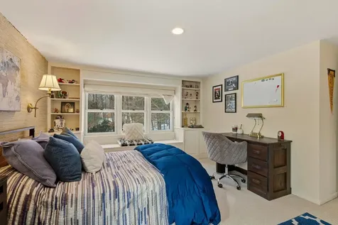 5 Bayberry Lane Exeter NH 03833