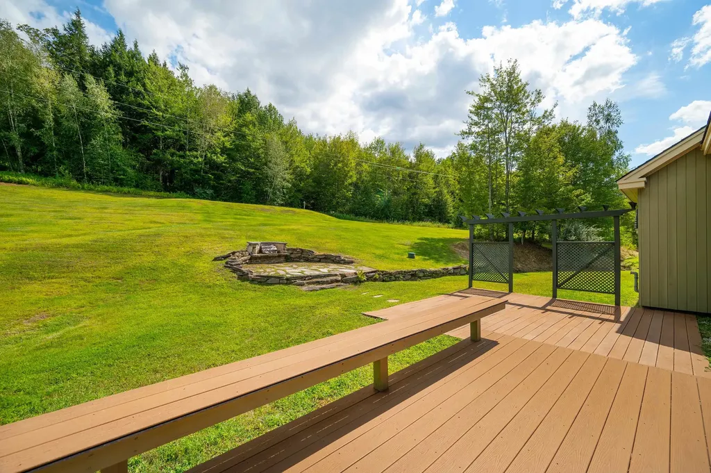 411 Wood Road Hartford VT 05059