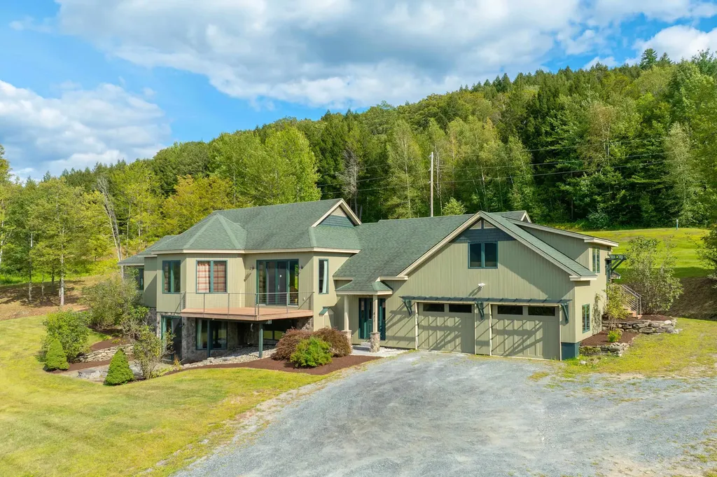 411 Wood Road Hartford VT 05059