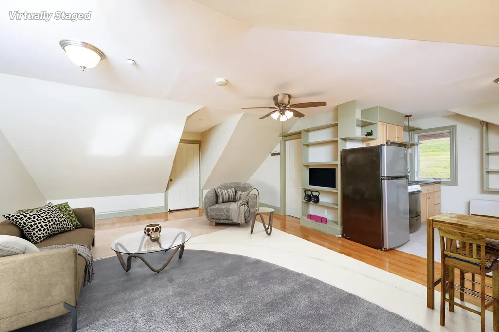 411 Wood Road Hartford VT 05059