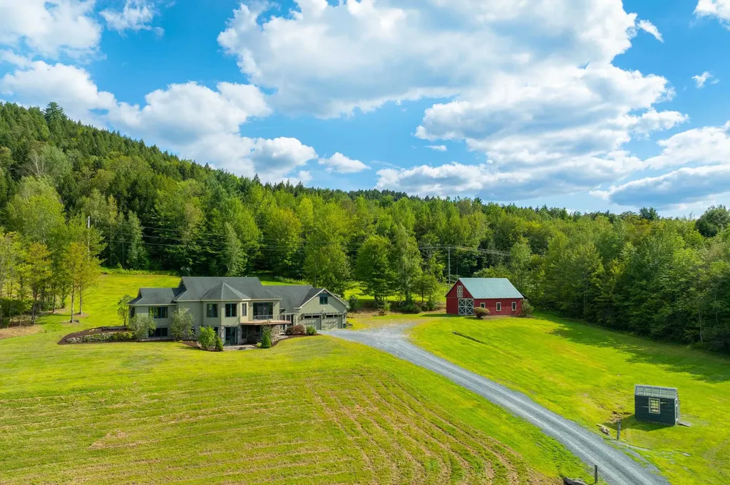 411 Wood Road Hartford VT 05059
