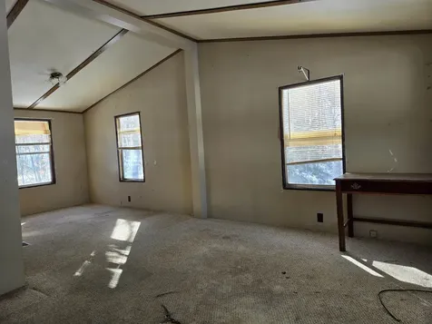 862 Mayhew Turnpike Bridgewater NH 03222