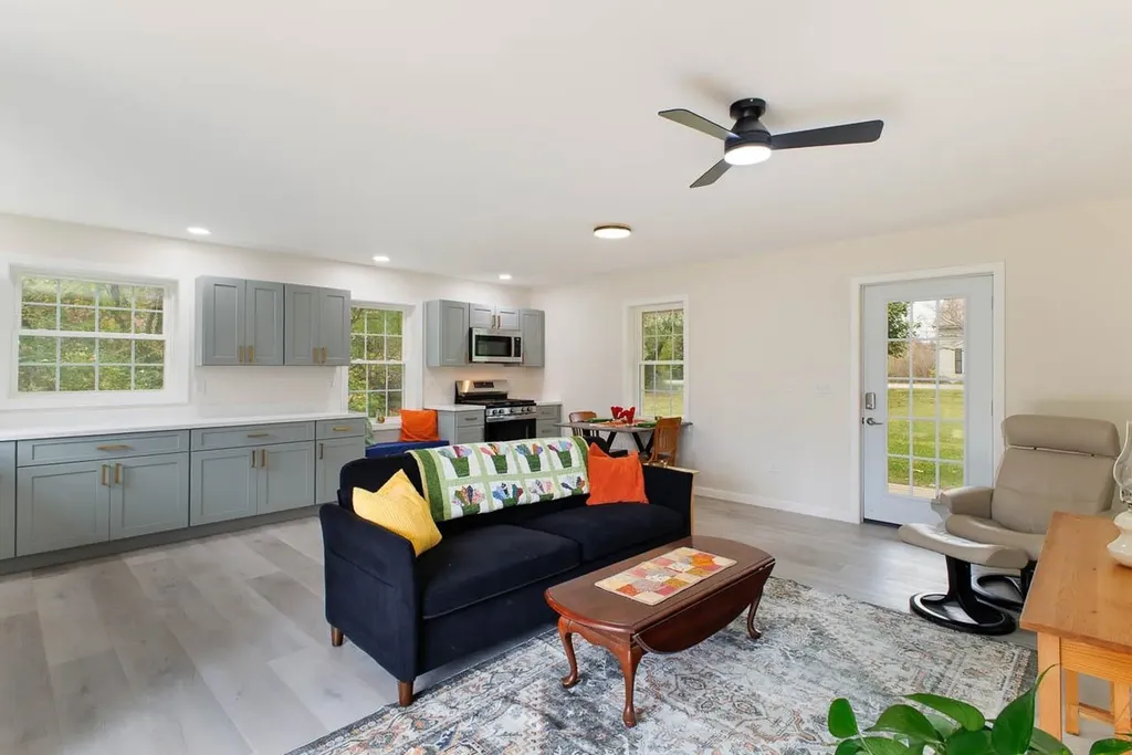 51 Pearl Street Grand Isle VT 05458