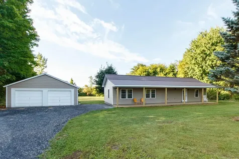 51 Pearl Street Grand Isle VT 05458