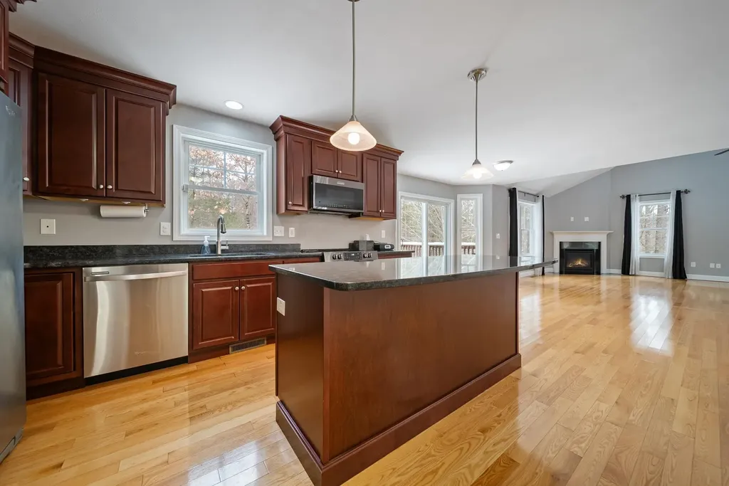 183 Hoit Road Concord NH 03301