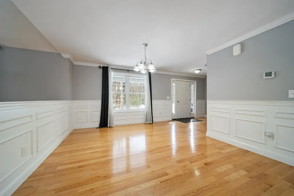 183 Hoit Road Concord NH 03301