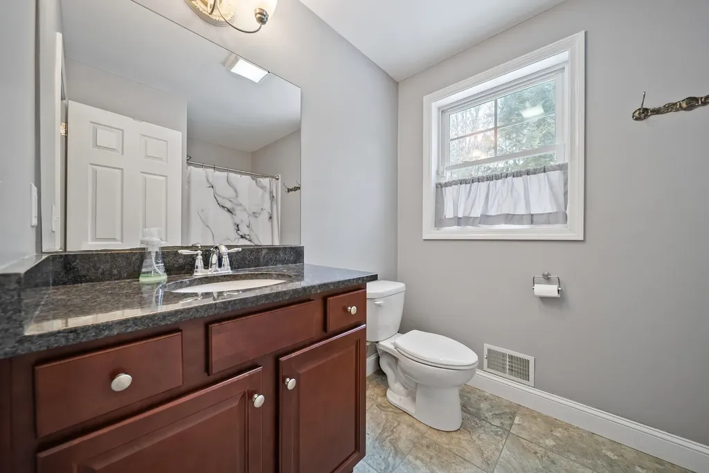 183 Hoit Road Concord NH 03301