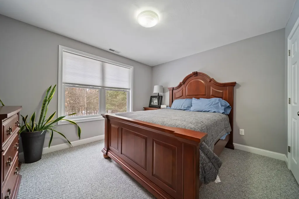 183 Hoit Road Concord NH 03301